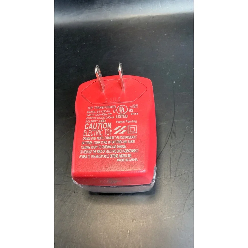 Nikko 9.6V Charge Station‎ 4 Hours Charger BT-1220-U7 Red RC Battery Wall Plug